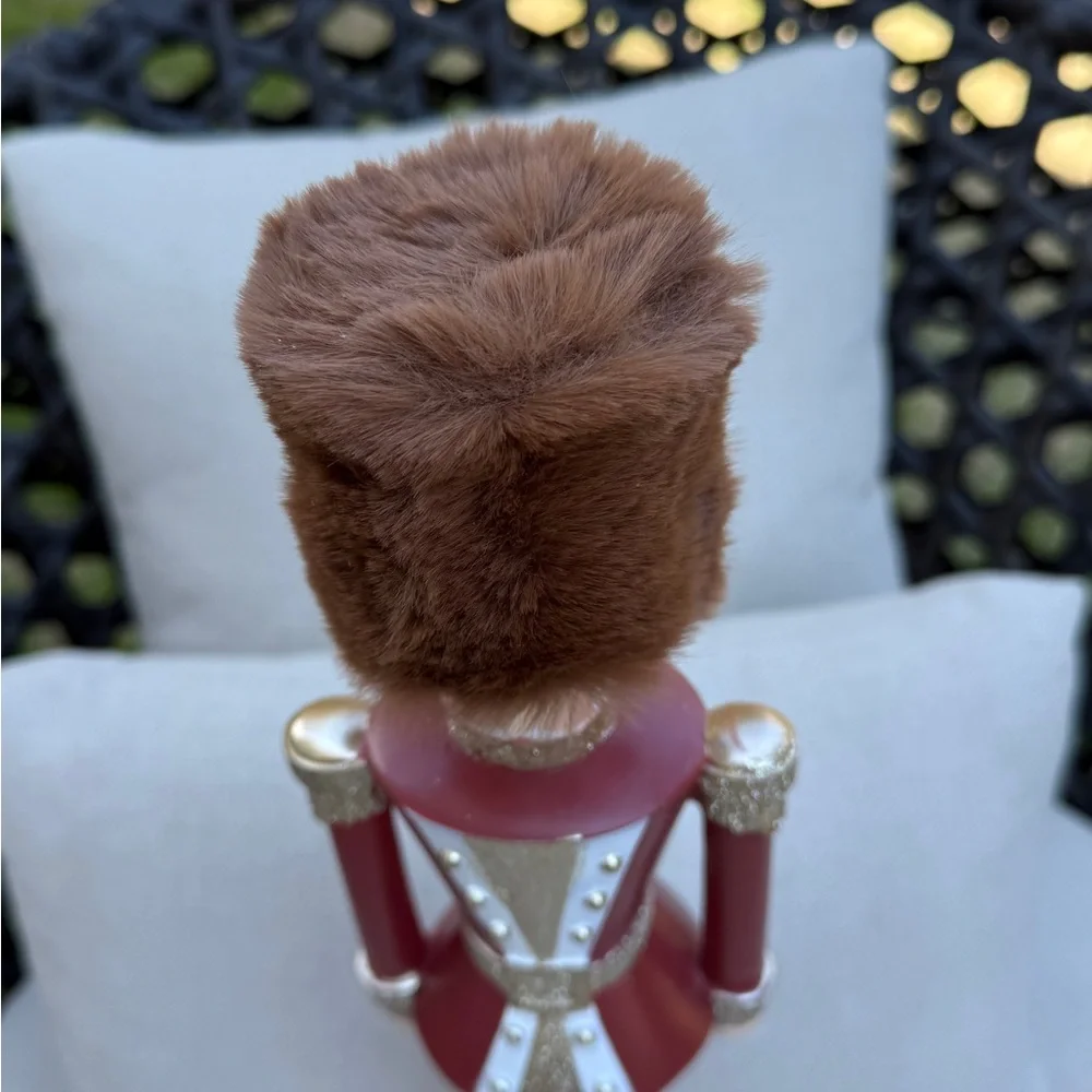 Frontgate Royal Guard Nutcracker Large - NWT - Picture 6 of 16